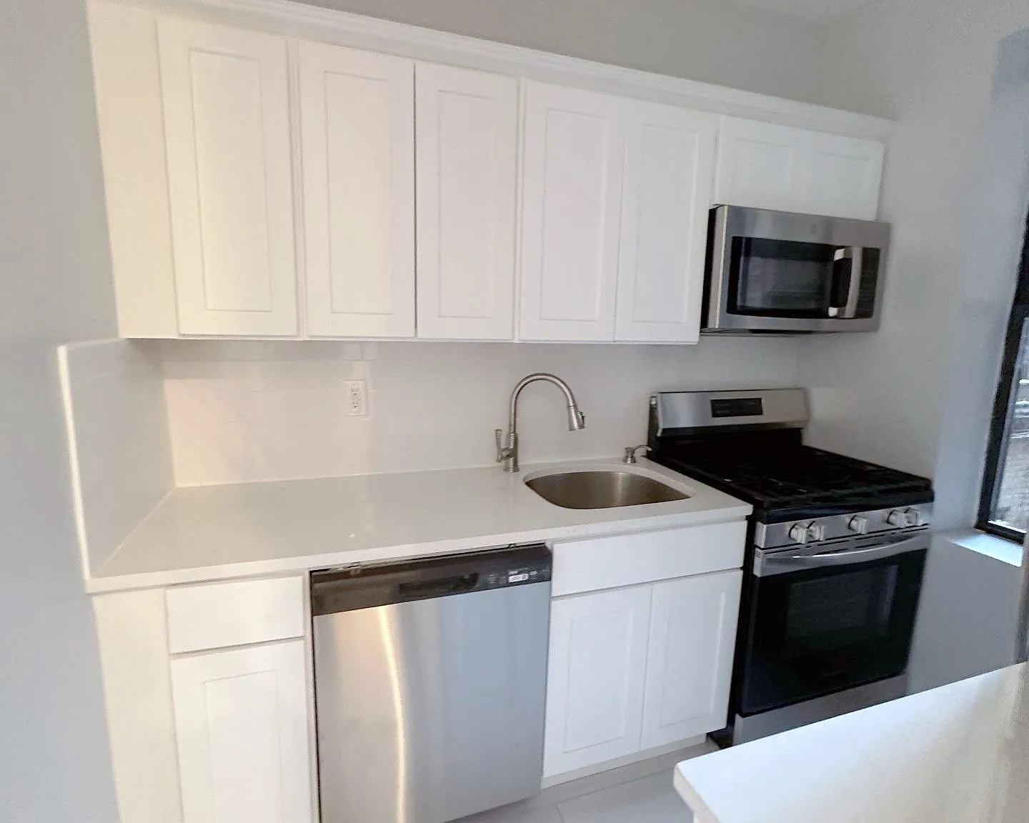 6412 - Golden Crest 6412 Park Avenue, LLC — Photo 3