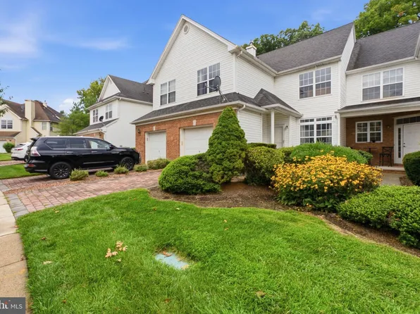 37 Shelley Cir, East Windsor, NJ 08520