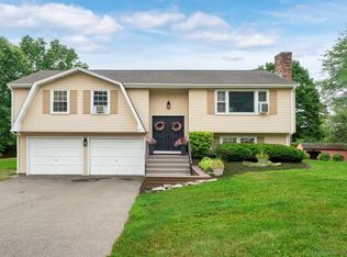 15 Diane Dr, Cromwell, CT 06416