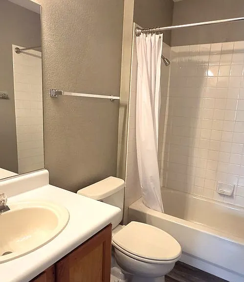 690 Barbary Coast Ave — Photo 19