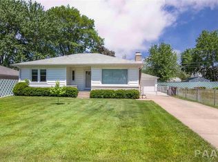 2325 W Forrest Hill Ave, Peoria, IL
