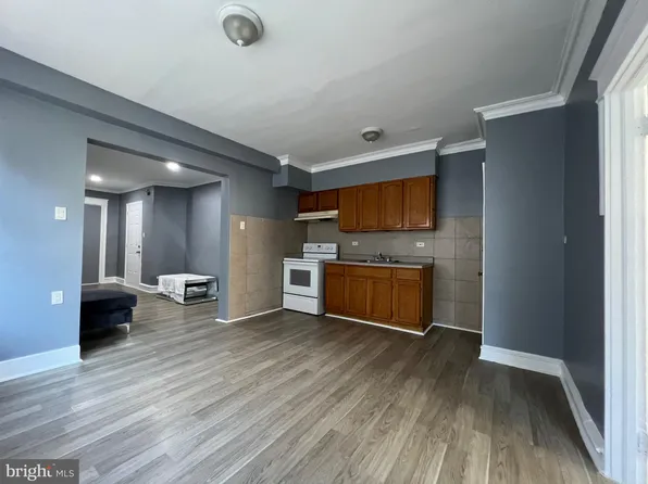 5131 N Warnock St, Philadelphia, PA 19141