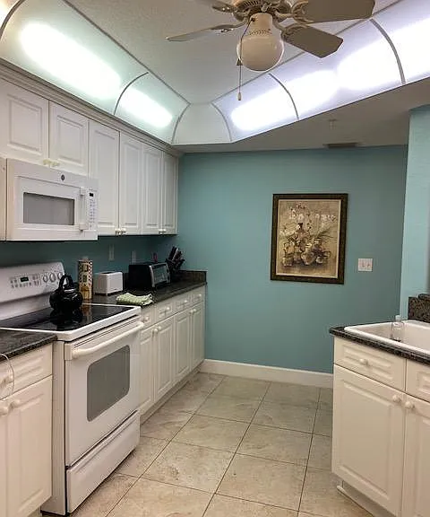 432 Bouchelle Dr #304 — Photo 25