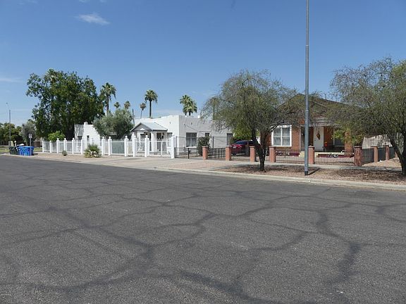 11th Ave Street view