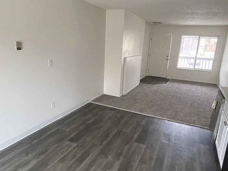 865 Hathaway Dr #D — Photo 17
