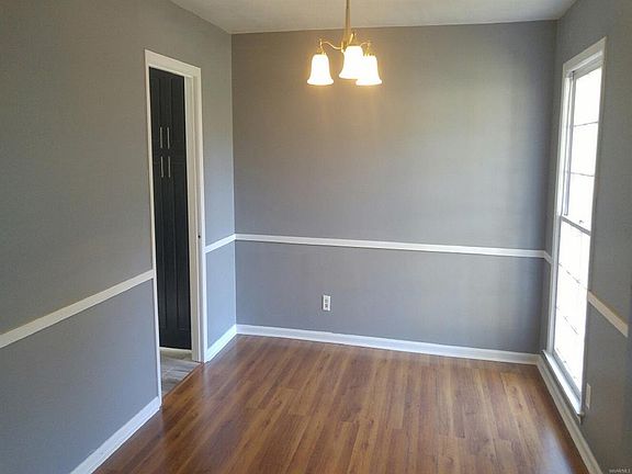 2nd image of 636 Mayflower Dr