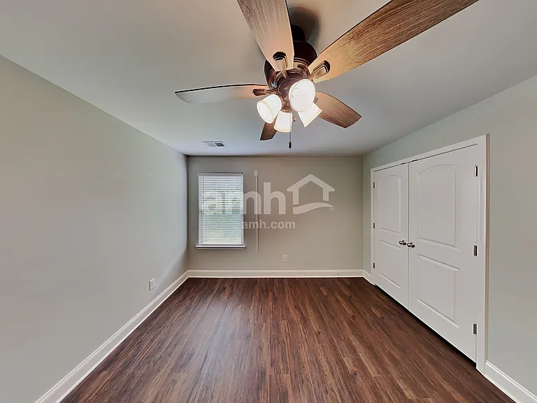 975 Legacy Park Rd — Photo 13