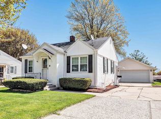 1135 S Ridge Rd, Green Bay, WI 54304