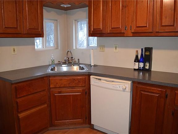 5th image of 3752 1st St