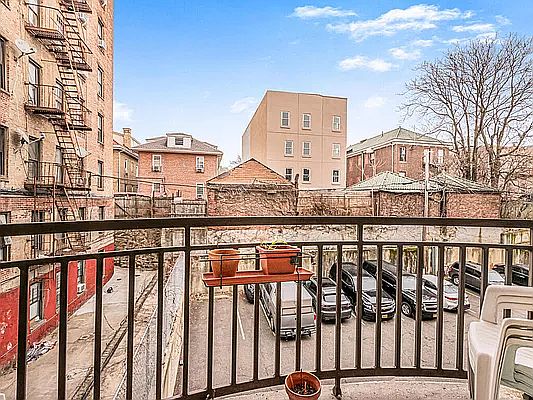 3rd image of 2796 Sedgwick Ave APT 2C