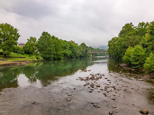 Front St #E/W, Robinson, PA 15949