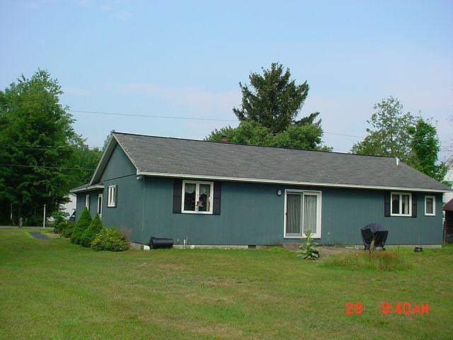 2nd image of 147 Houseman St