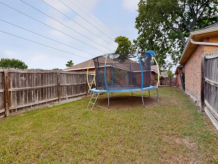1700 Wheatfield Dr — Photo 37