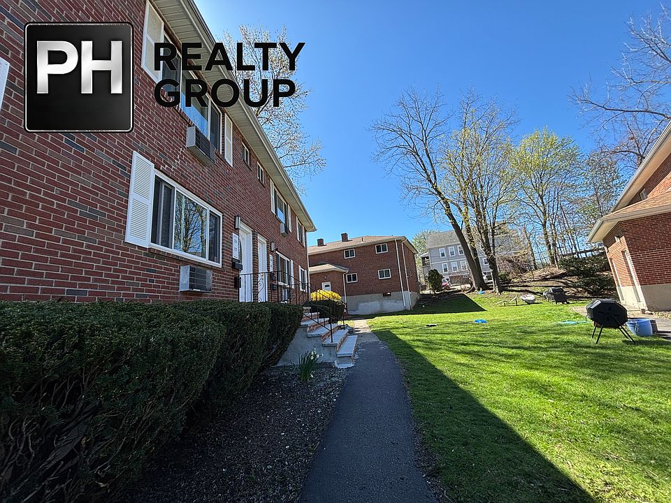 1st image of 17I Oxford Cir #17
