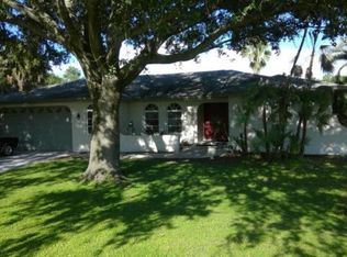 4952 Skates Cir, Fort Myers, FL 33905