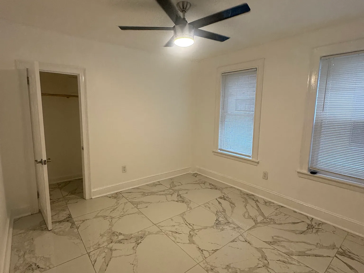 54-56 Ward Pl — Photo 2