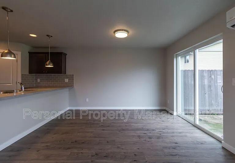 2917 Fruit Valley Rd #A — Photo 4