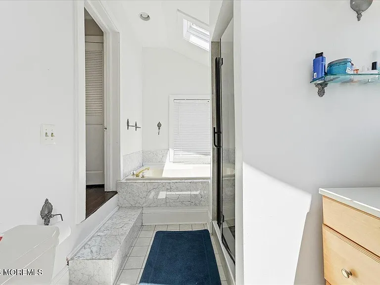 496 W Park Ave — Photo 21