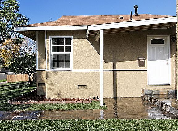 3rd image of 7646 Babcock Ave