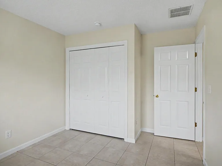 90 Buttonworth Dr #A — Photo 29