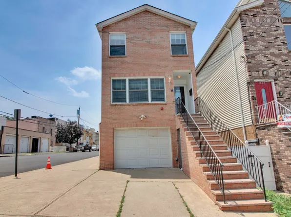 1401 44th St, North Bergen, NJ 07047