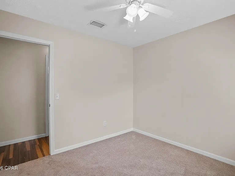 1815 Foster Ave — Photo 34