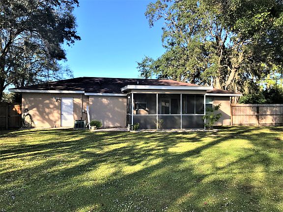 2nd image of 20243 Emerald Ave