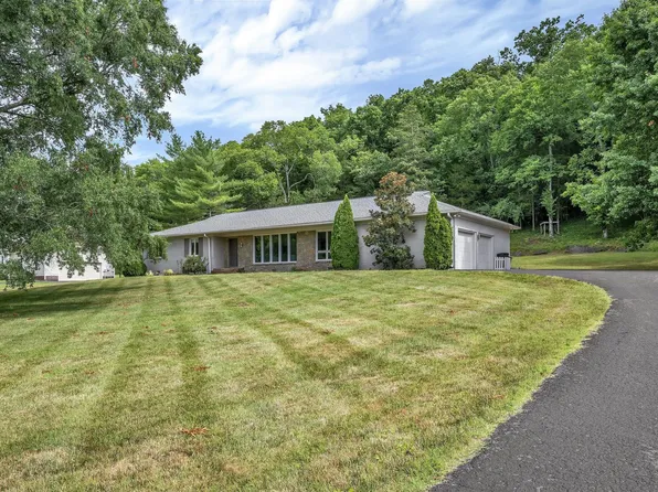 2421 Foxhaven Dr, Franklin, TN 37069