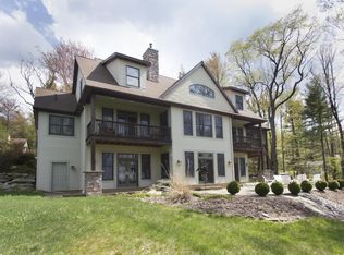 109 Manor Woods Ct, Paupack, PA