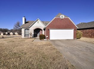 3708 W Boston Pl, Broken Arrow, OK 74012