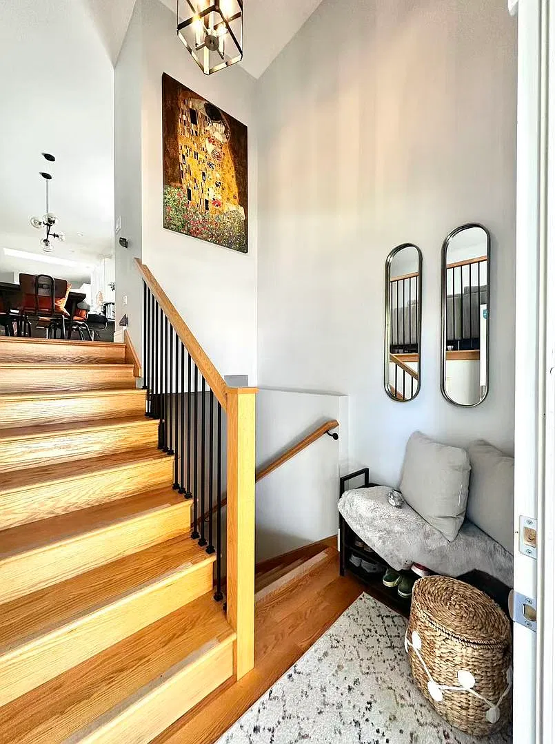 4 bed, 2558 sqft, $3,500 — Photo 2