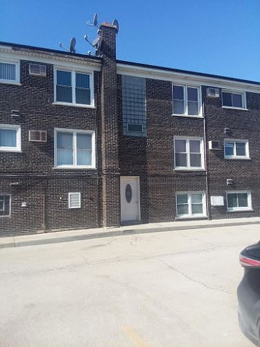 1st image of 9307 Irving Park Rd APT 18