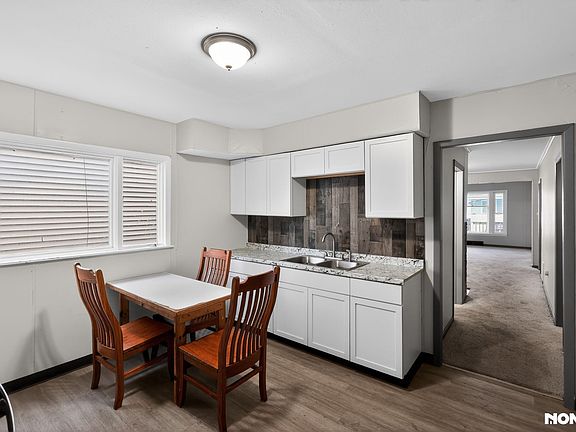 2nd image of 40 Geary St