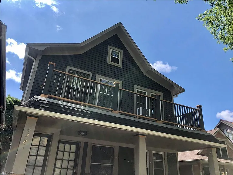 4221 Whitman Ave — Photo 2