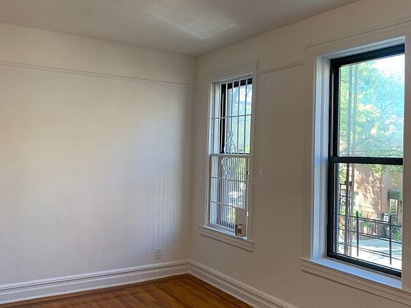 4th image of 2805 33rd St APT 2A