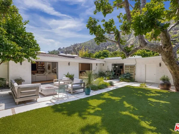 3328 Mandeville Canyon Rd, Los Angeles, CA 90049