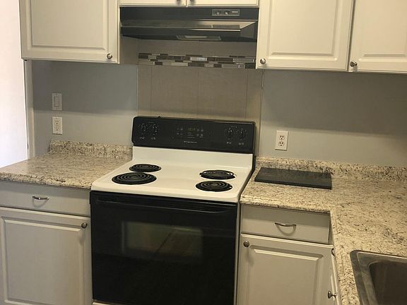 2nd image of 2512 W Stroud Ave APT 225