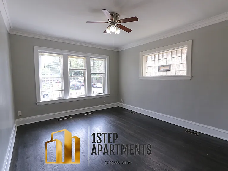 1400 N Harding Ave #1 — Photo 5