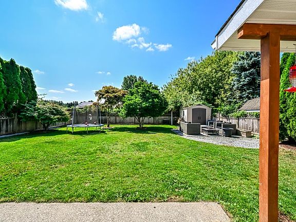 4th image of 27258 26b Ave