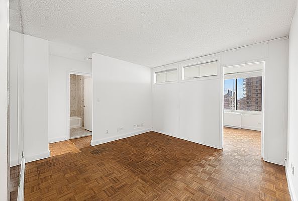 1st image of 404 E 79th St APT 22E