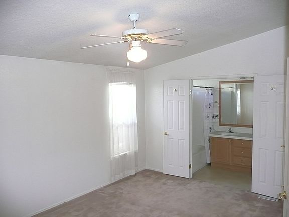 Master Br Dbl doors to bath