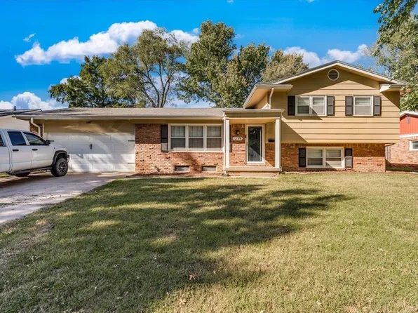 1239 N Wood Ave, Wichita, KS 67212