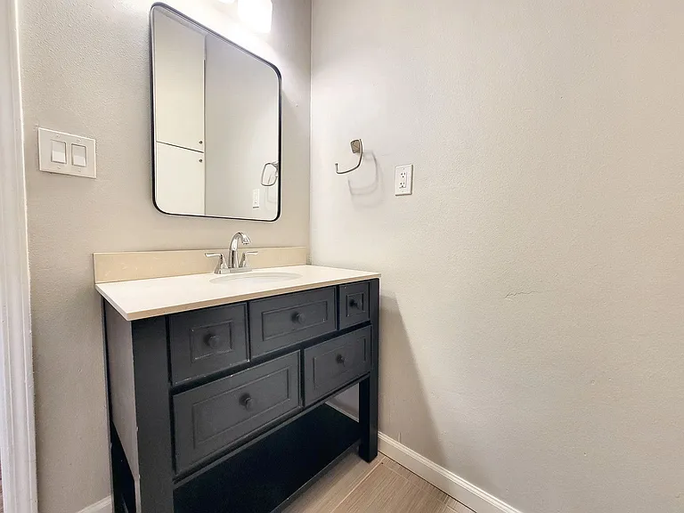 5501 Downs Dr — Photo 31