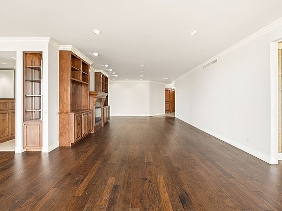 5th image of 4500 Ocean Dr APT 4A