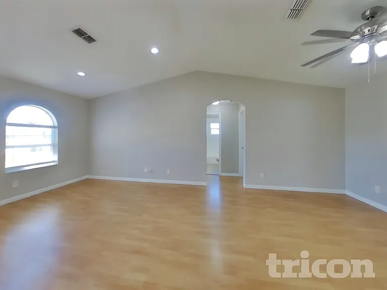 2305 Cutler Ct — Photo 7