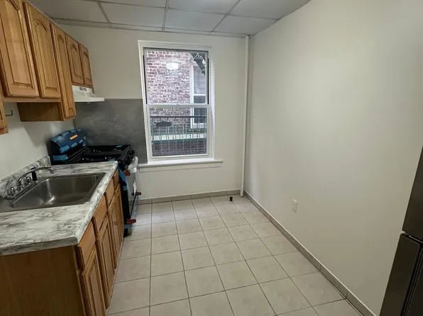 179 West 48th Street image 1 of 6