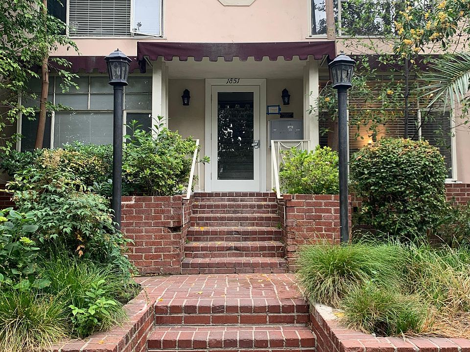 1st image of 1849 N Harvard Blvd