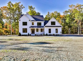 9 Read Ln, Hollis, NH 03049