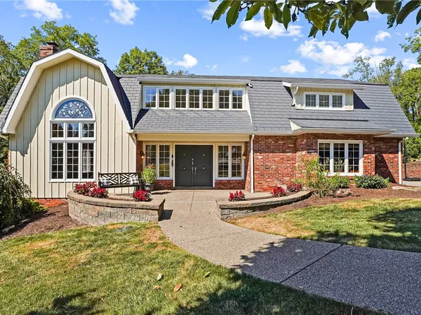 618 Trotwood Cir, Pittsburgh, PA 15241