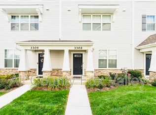 3302 Trillium Cir, Rolling Meadows, IL 60008